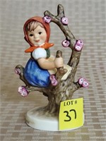 4 3/4" Goebel Hummel Apple Tree Girl Figurine