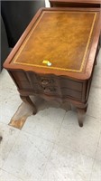 End table 25x19x24”