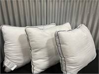 Lot Of 3 Lane Linen Pillows White Approx 18”x24”