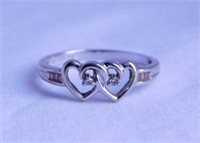 10K white gold double heart ring w/ diamonds,