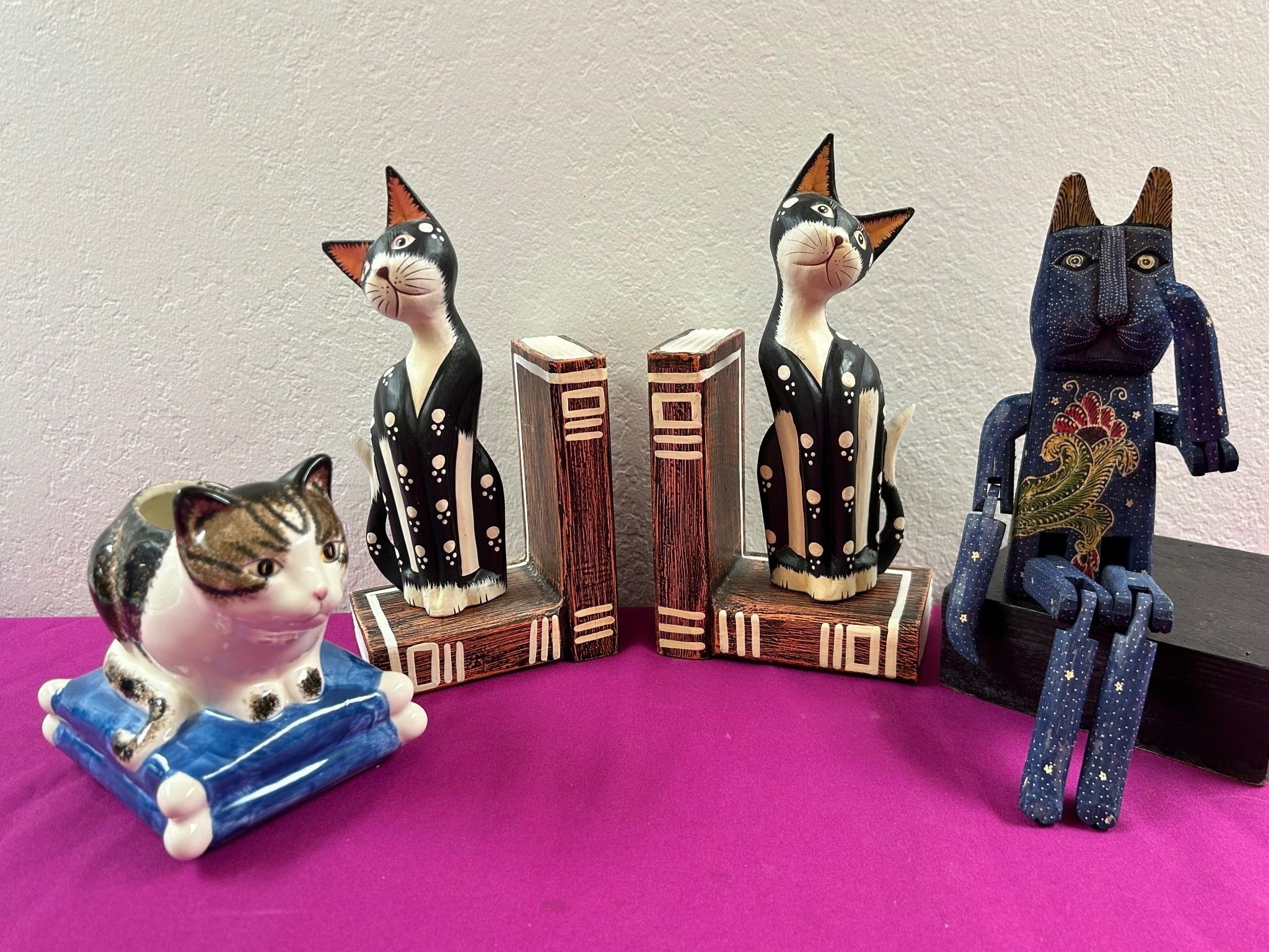 Wood Cat Bookends, Jointed Wood Painted Cat ++