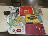 Table Lot of Games, Irons & Razors