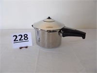 Duromatic 5L Pressure Cooker