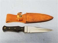 Scottish style knife with horn scales and leather
