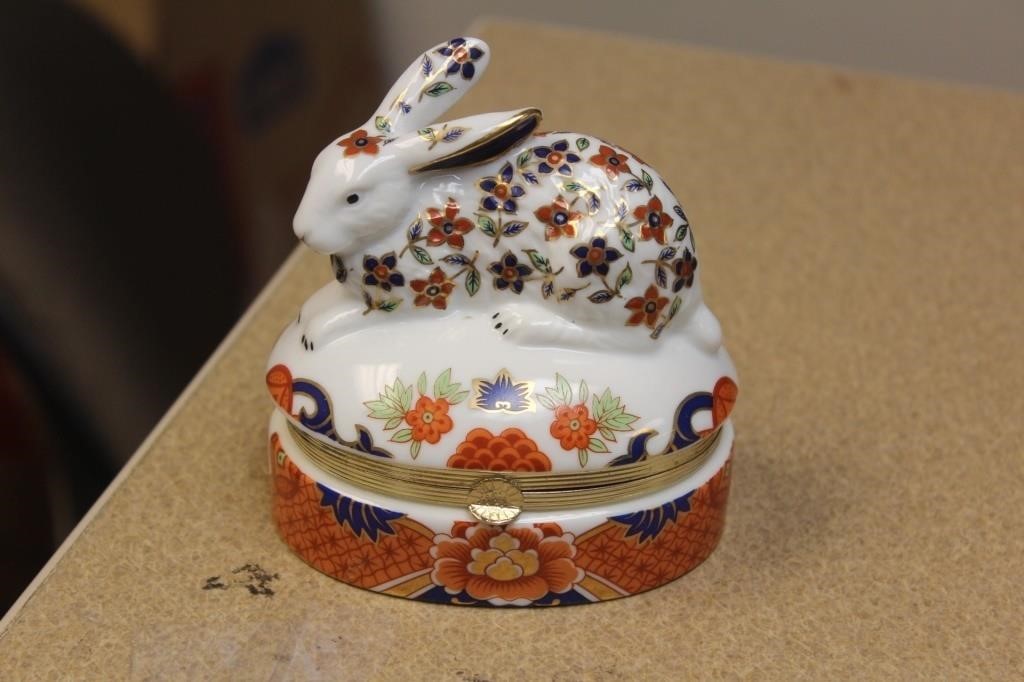 Andrea Rabbit Form Trinket Box