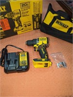 DeWalt 1/2" Drill/Driver Kit