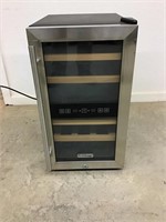 Koldfront Wine Refrigerator 14W x 19.5D x 25H