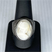 Woman Portrait / Cameo Ring