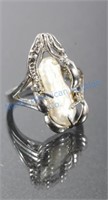18K White Gold & Fresh Water Baroque Pearl Ring