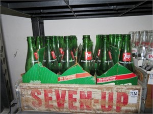wooden 7up crate w/bottles