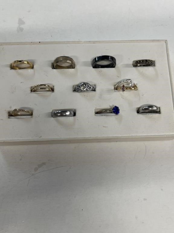 Costume rings various sizes