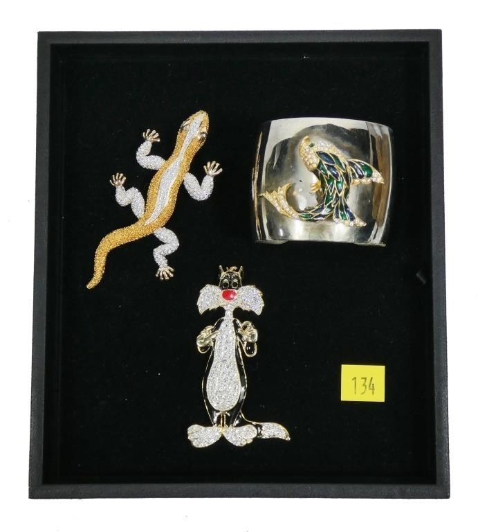 Lot, lizard pin/pendant, Sylvester brooch and fish