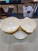 (3) Pyrex Dishes