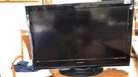 DYNEX 24 INCH FLAT SCREEN TELEVISION