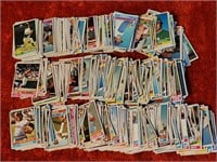 Large Lot of 1976 Topps Baseball Cards