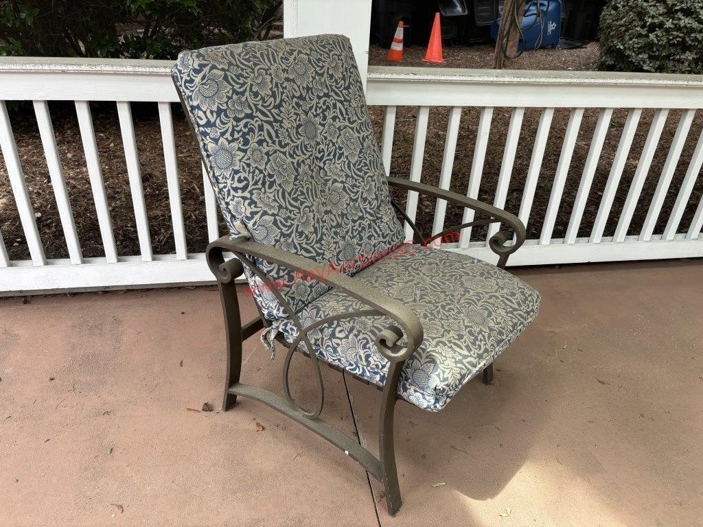 WINSTON ARMED PATIO CHAIR - ALUMINUM