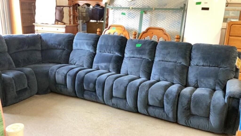 LA Z BOY 7 Pc Sectional can Set Up SMALL