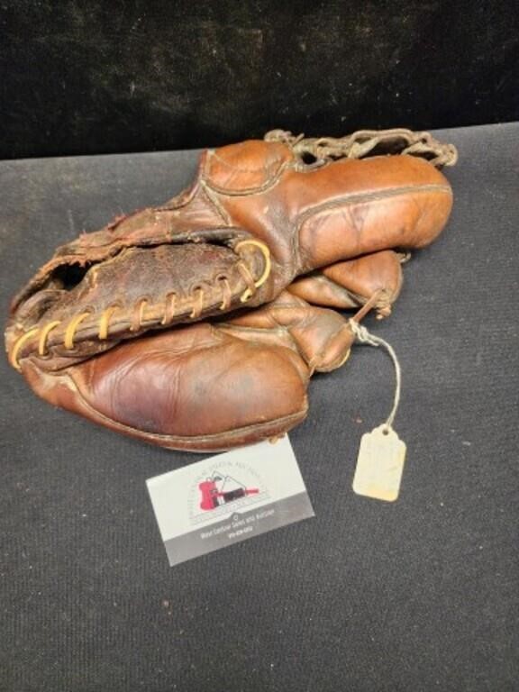Vintage Rawlings Glove
