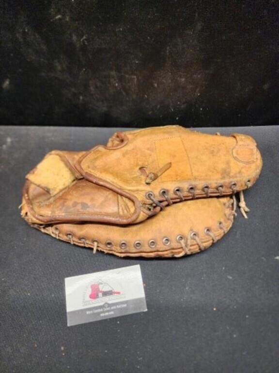 Vintage Kennedy Glove