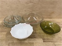 Baking dishes and serving bowls
