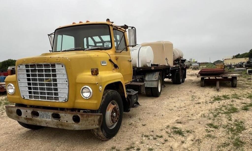 L4 - 1980 Ford Water Truck
