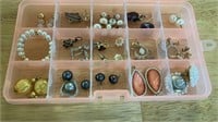 15 section case with good quality earrings,