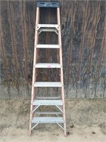 7 ft Werner fiberglass ladder