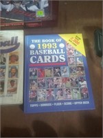 2 baseball cards books