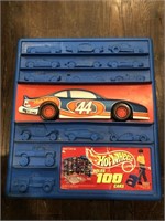 HOT WHEELS CASE WITH CARS