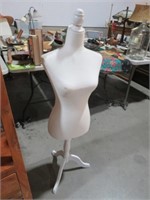 MANNEQUINN DRESS FORM