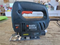 Black&Decker 3.2 A Variable Speed Jigsaw, Working