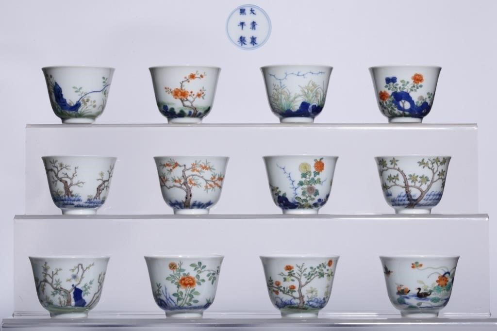Mark Kangxi, Chinese wucai Porcelain Cups Set
