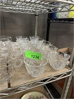 LOT OF GLASS PUNCHBOWL CUPS