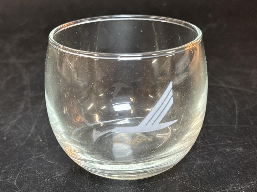 12 Piedmont Airlines Whiskey Glasses