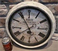 Horloge H & H Waverley Locksmith, avec anciennes