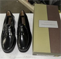 MENS BLACK JOHNSTON AND MURPHY SHOES 11 1/2