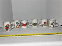6 Christmas mugs