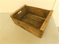 Canadian Canners wooden box 15X20X9