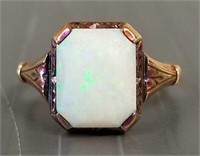 Vintage 14K gold & opal ring - stone measures 8 x
