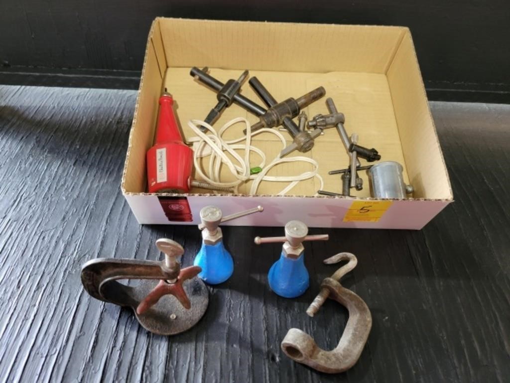 CHUCK KEYS, ENGRAVER, MINI BOTTLE SCREW JACKS