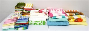 Retro Towels & Washcloths