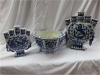 3PC ORIENTAL BLUE AND WHITE VASES AND PLANTER