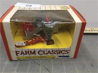 Ertl Farm Classics Case "G" combine
