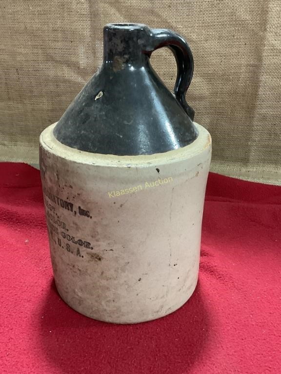 1 gallon Crown crock jug | Live and Online Auctions on HiBid.com