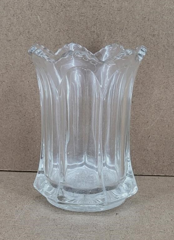 Heisey Celery Colonial Pattern Vase