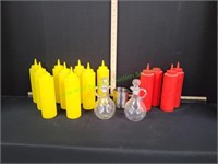 Condiment Containers