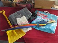 umbrella-blanket-scraper (items from the trunk)