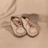 Vintage White Leather Baby Shoes