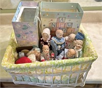 Miniature Baby Dolls, Basket