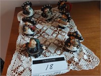 Lot of 7 Mexican figurines